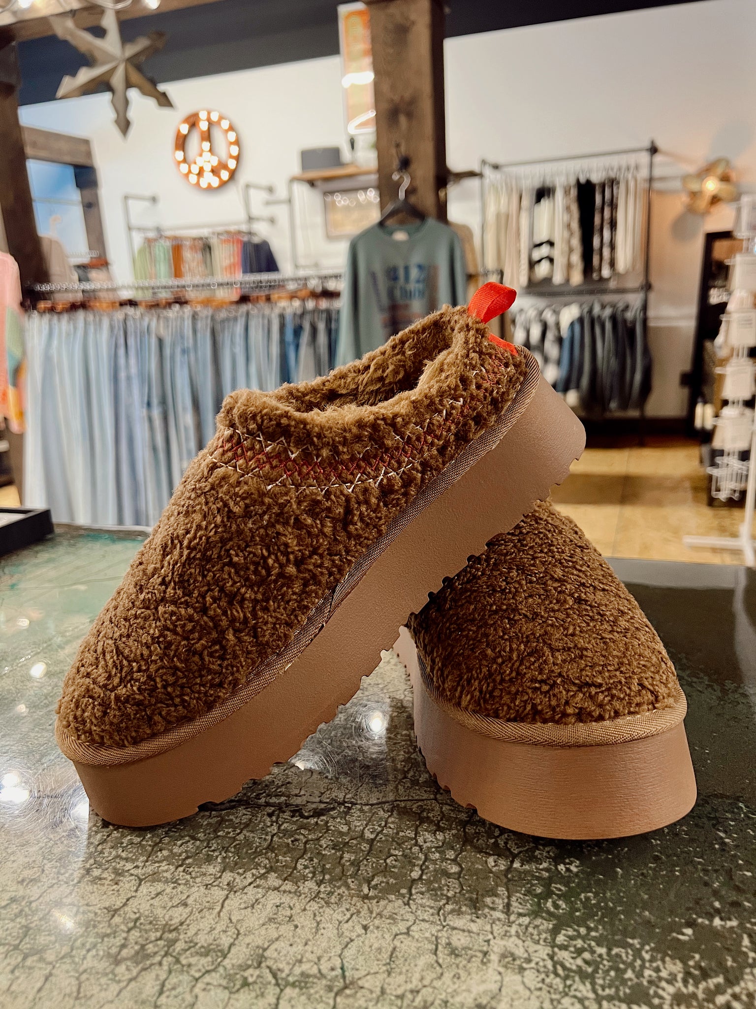 Platform Sherpa Chestnut Slippers